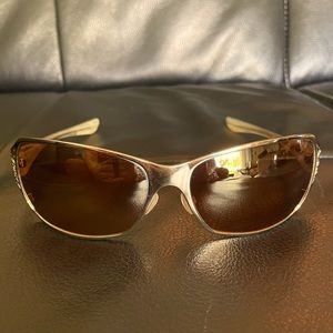 Oakley Behave Sunglasses